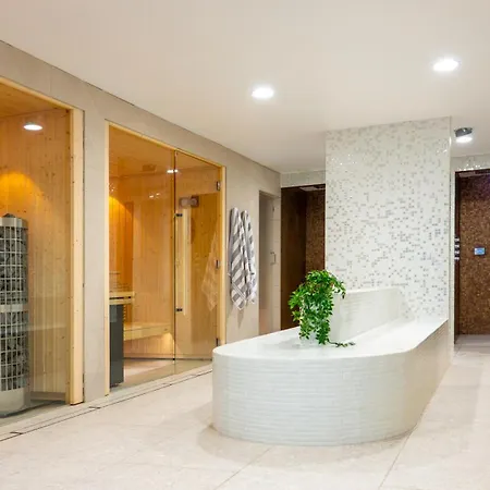 St Moritz And Cowshed Hotel 4*