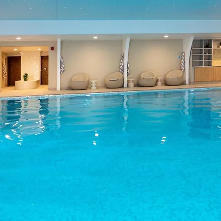 St Moritz And Cowshed Hotel Polzeath