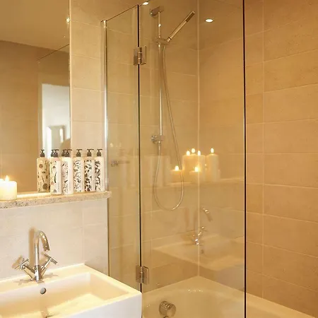 Hotel St Moritz And Cowshed 4*