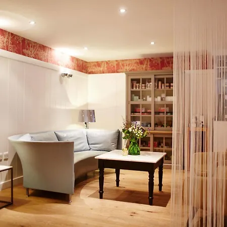 St Moritz And Cowshed Hotel 4*